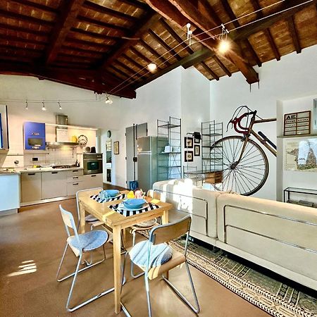 شقة Bright House With Terrace In Santa Croce فلورنس المظهر الخارجي الصورة