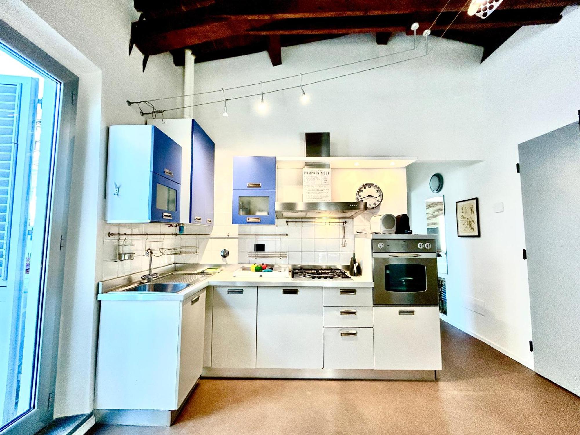 شقة Bright House With Terrace In Santa Croce فلورنس المظهر الخارجي الصورة